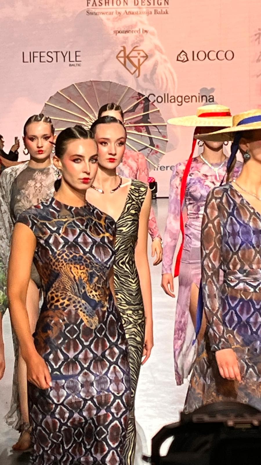 Anastasija Balak — Silent Guardian / Falling Petals